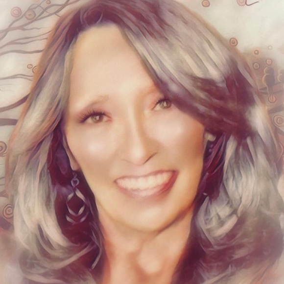 Meet your Posher, Patti - Picture 1 of 1